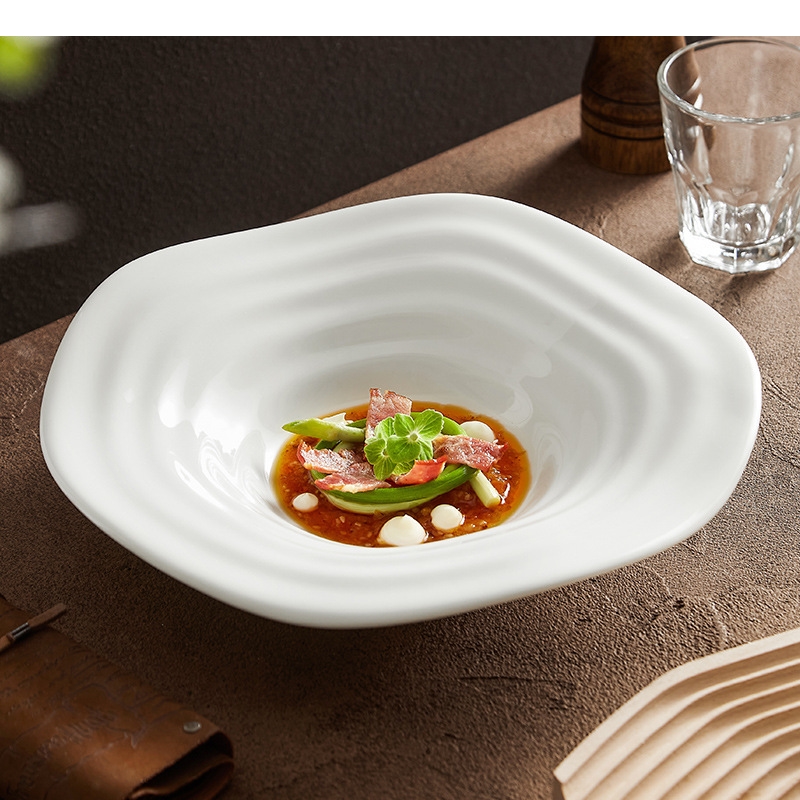 Irregular Shaped White Salad P - Home Cooking Steak recension och pris