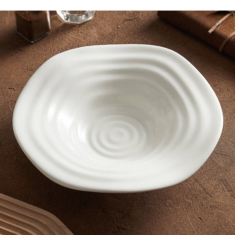 Irregular Shaped White Salad P - Home Cooking Steak recension och pris