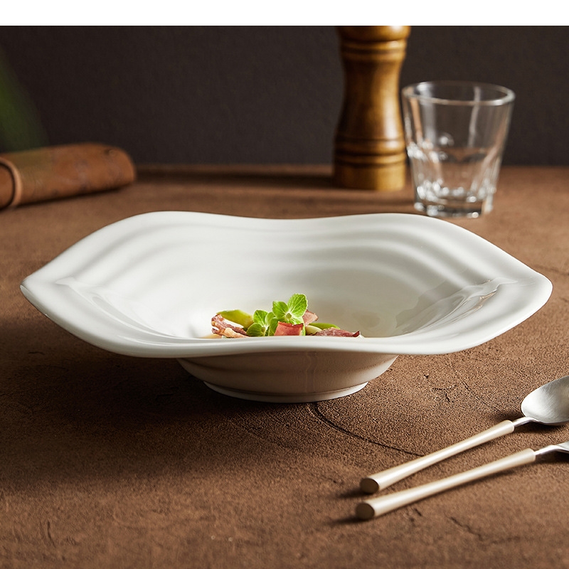 Irregular Shaped White Salad P - Home Cooking Steak recension och pris
